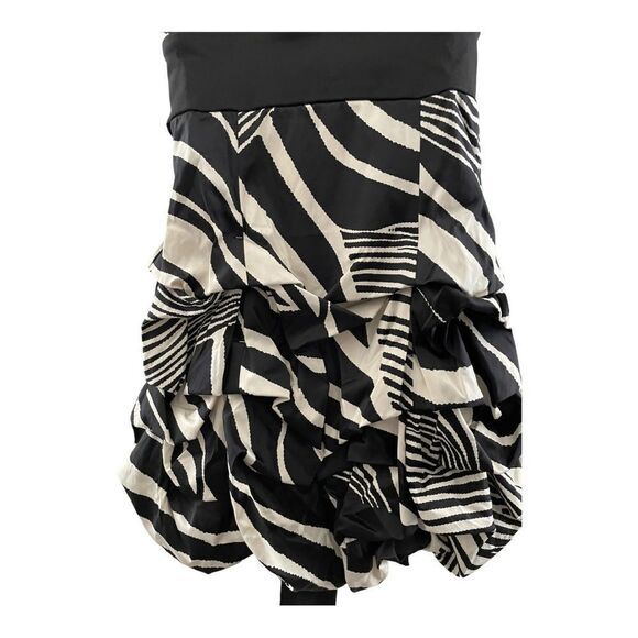 BLACK AND WHITE RUFFLED DRESS - Picture 6 of 14